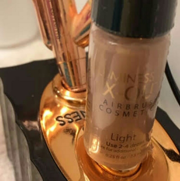 BUNDLE AND SAVE Luminess Air X- Out Light🎁 - Picture 4 of 7